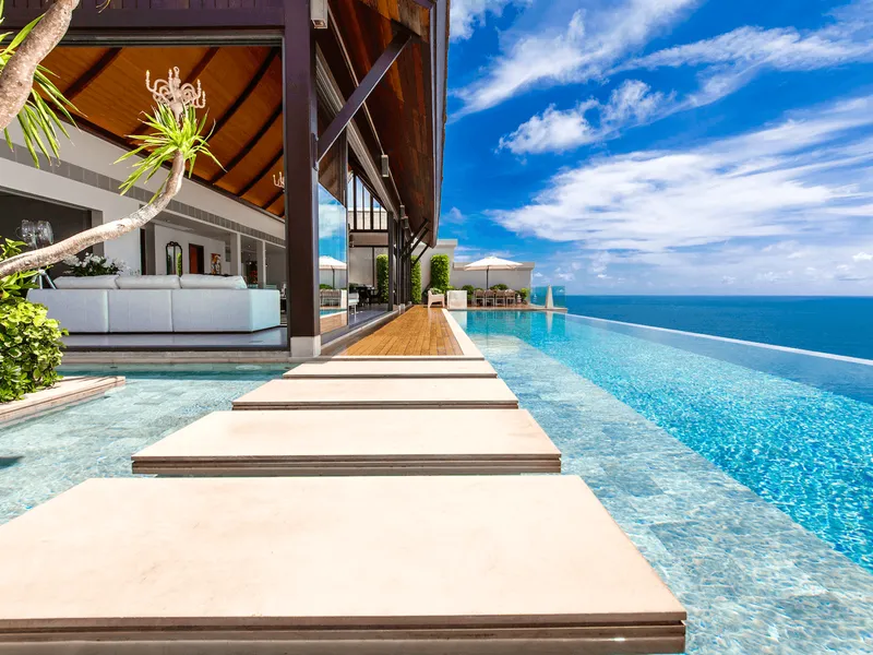 Villa Paradiso — Pool 1